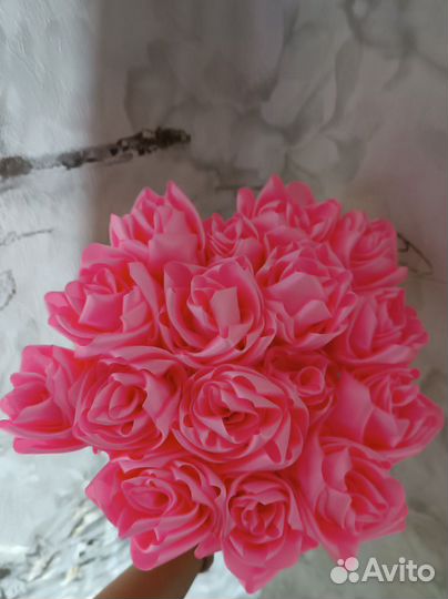 Букет из атласных роз