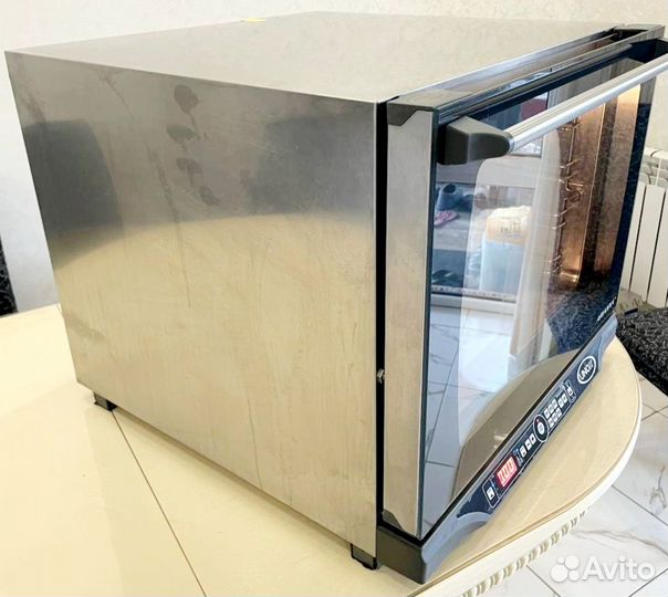 Конвекционная печь Унокс с паром Италия