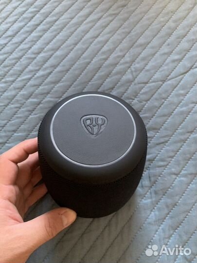 Bluetooth колонка, с функцией беспроводной зарядки