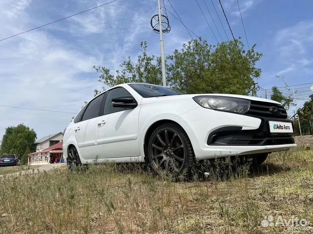 LADA Granta 1.6 МТ, 2019, 190 000 км