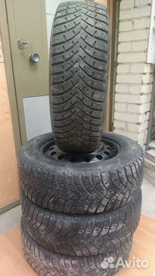 Michelin X-Ice North XIN2 195/65 R15