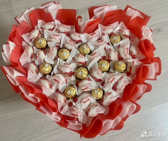 Сладкие букеты из шоколада и конфет