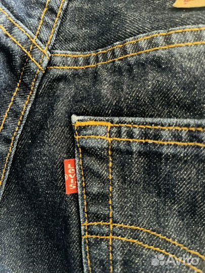 Levis