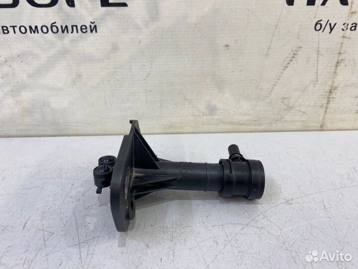 Форсунка омывателя передняя левая Audi Q7 4MB cvmd