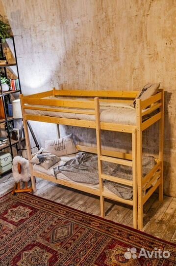 Двухъярусная детская кровать натуральный цвет