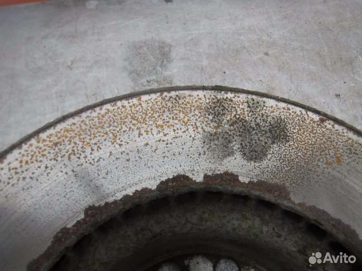 Тормозной диск передний левый Volkswagen Tiguan