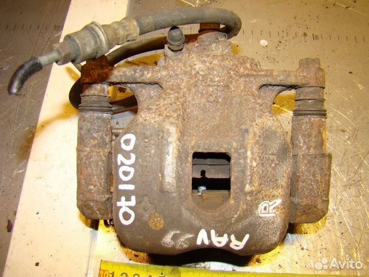 Суппорта Toyota rav4 96г