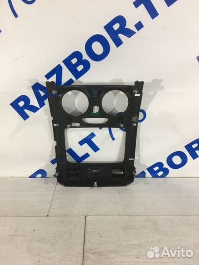 Рамка магнитолы renault duster рест 1.5 dci 4wd мт