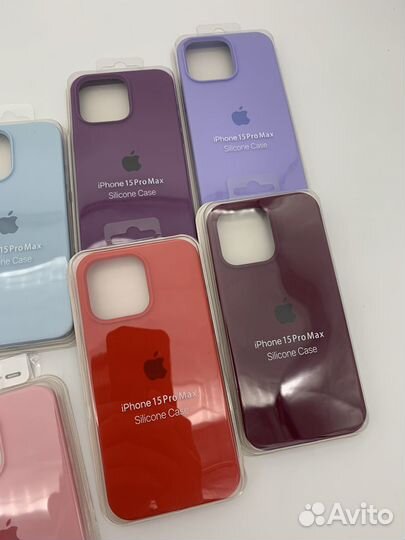 Силиконовый чехол на iPhone 15 Pro и 15 Pro Max