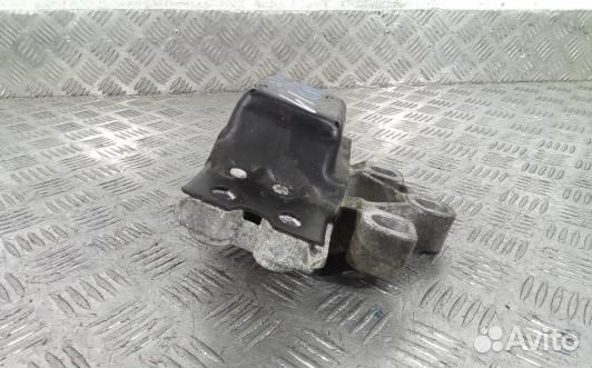 Подушка двигателя дизельная skoda octavia A5 (DAD1