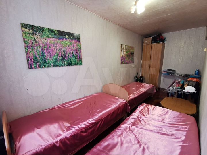 2-к. квартира, 41 м², 1/3 эт.