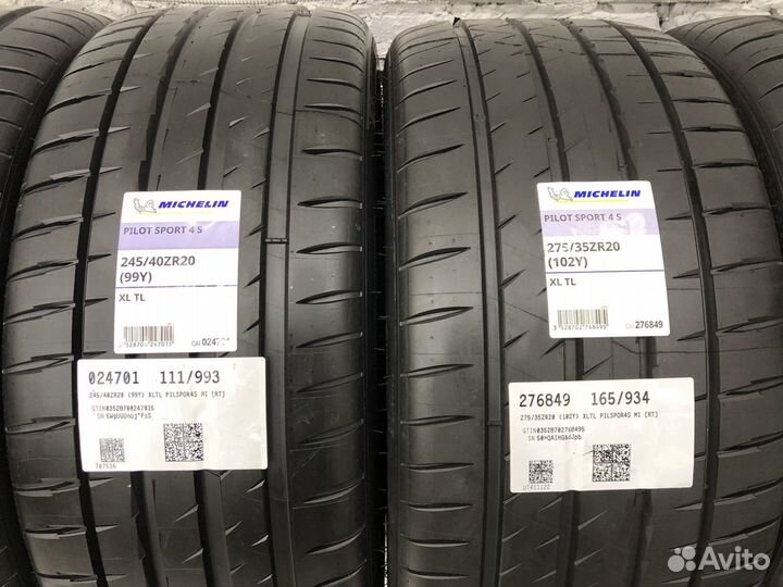Michelin Pilot Sport 4 S 245/40 R20 и 275/35 R20 108Y