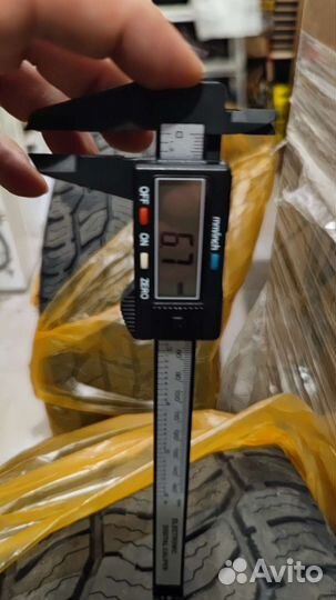 Cooper Discoverer AT3 Sport 275/55 R20