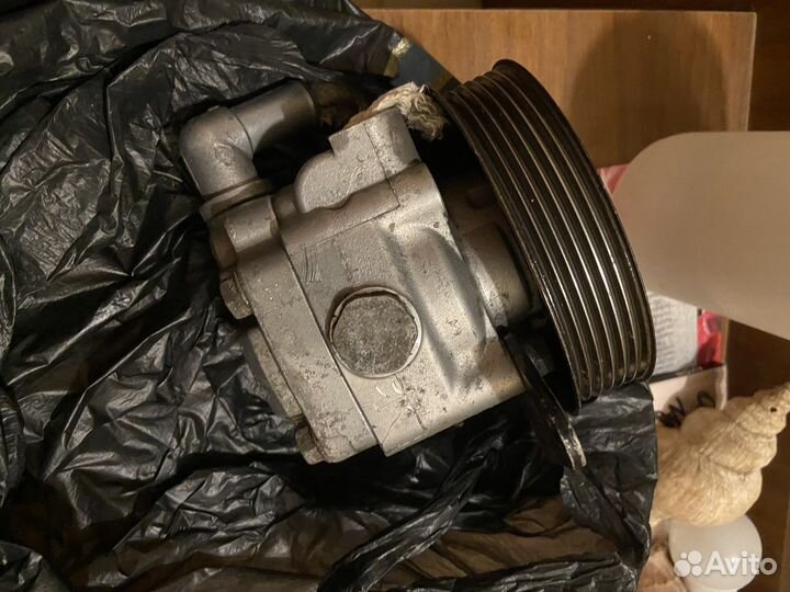 Насос гур Рендж ровер спорт L320