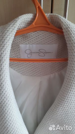 Новое женское полупальто 46р