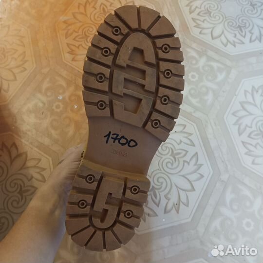 Ботинки демисезонные