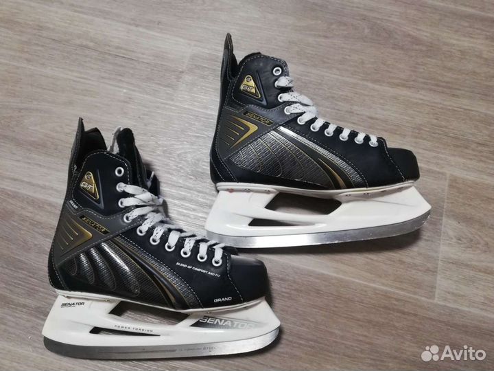 Коньки хоккейные 40 размер