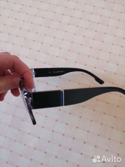 Солнцезащитные очки