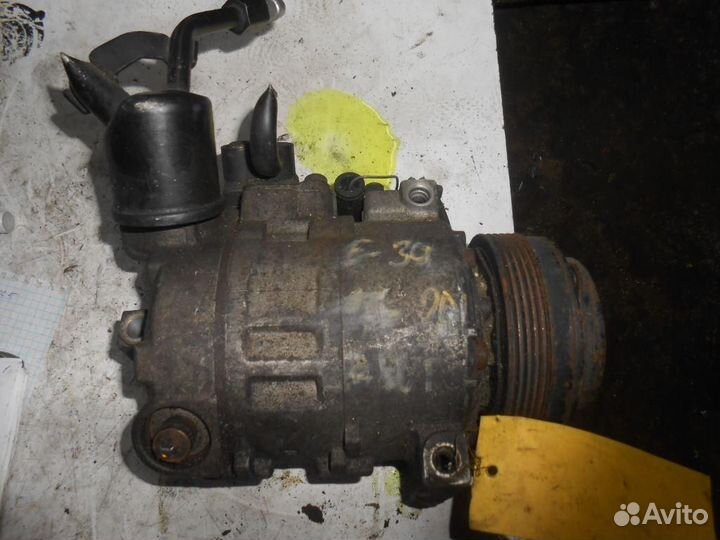 Компрессор системы кондиционирования BMW 5-Series