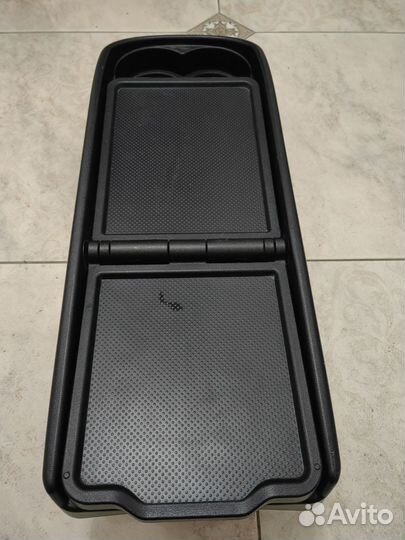 Столик Подлокотник Задний Toyota Highlander