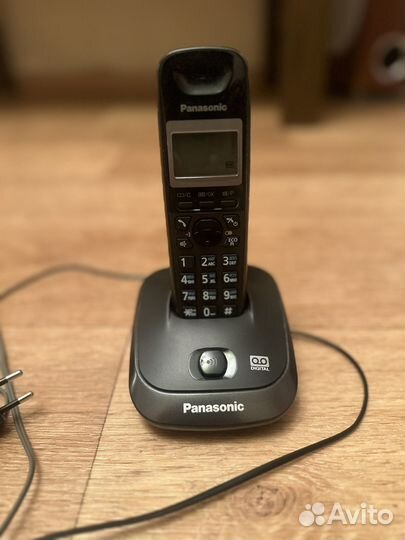Домашний телефон panasonic