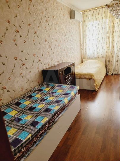 Комната 20 м² в 3-к., 14/16 эт.