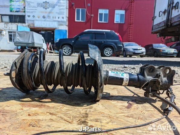 Амортизатор передний 2018-2023 Тойота Королла Е210