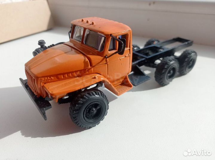 Модель 1:43 Урал и Ко-450