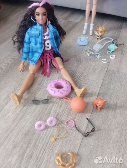 Barbie extra 7 кукол / машина