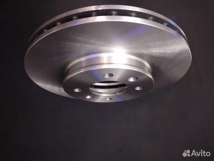 Тормозные диски передние на hyundai solaris,Kia