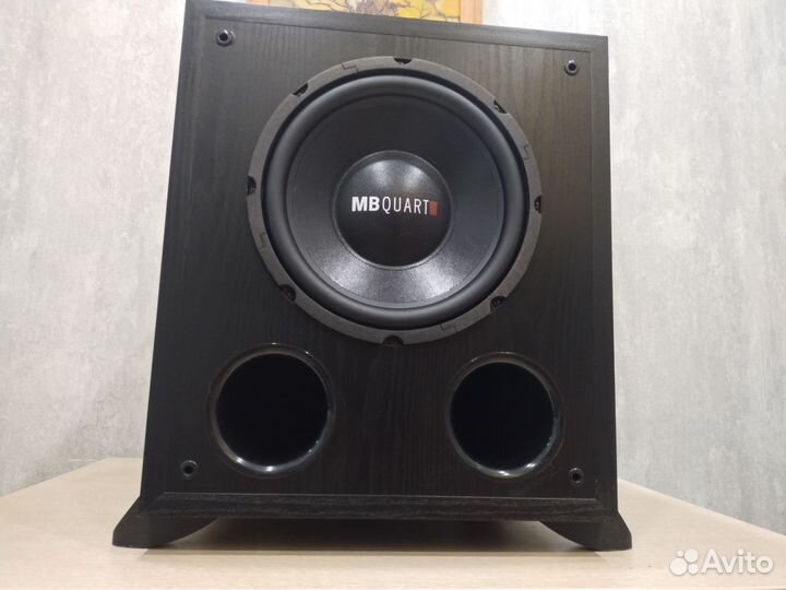 Активный сабвуфер