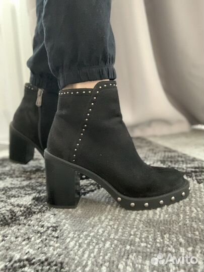 Обувь женская ботинки весна-осень 37-38