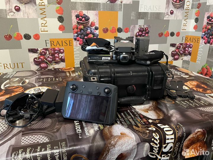 DJI Mavic 2 Pro + Smart Controller