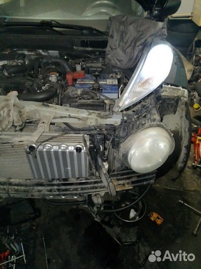 Радиатор охлажнения Ниссан Жук