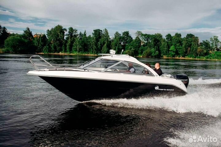 Прогулки на катере. Вейкборд и ватрушка за катером