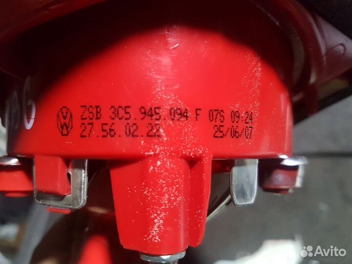 Фонарь задний правый Volkswagen passat b6