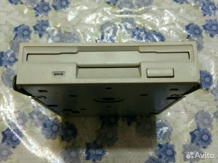 Кабель интерфейсный IDE. Дисковод