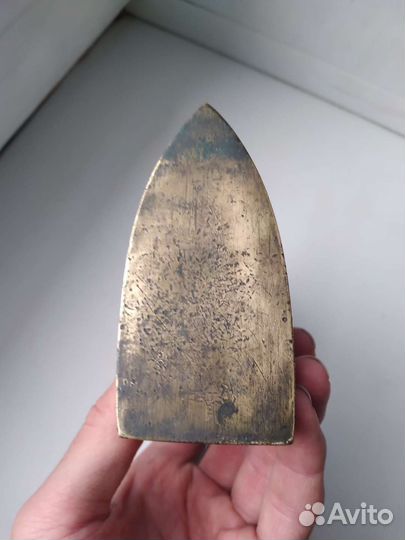 Утюг манжетный