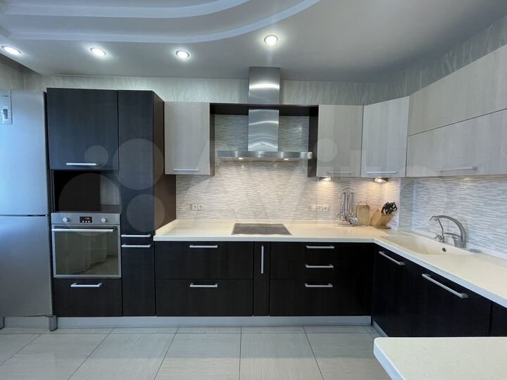 4-к. квартира, 112 м², 5/6 эт.