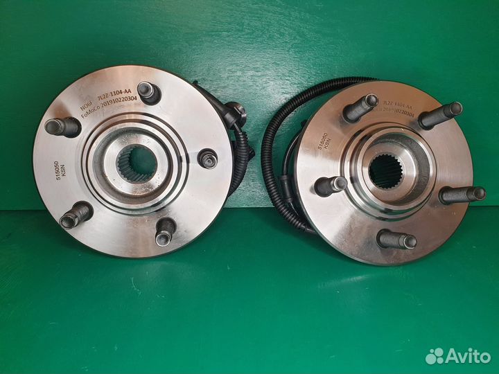 Ступица передняя Ford Explorer 4 2005-2010 FoMoCo