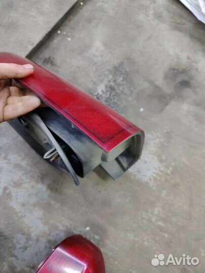 Задний левый стоп сигнал Renault Logan 1