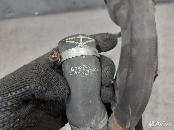 Патрубок печки в сборе для 1.6 CFN VW Polo Sedan V