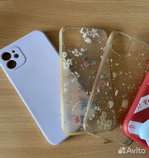 Чехлы на телефон iPhone 11