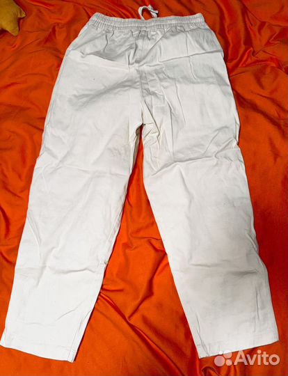 Брюки бежевые