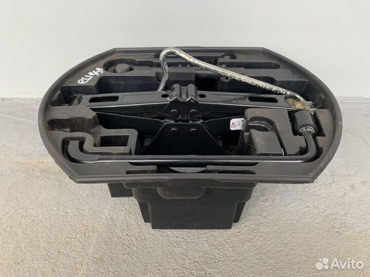 Ящик с инструментом Citroen C-Elysee