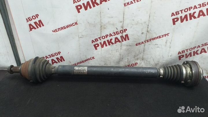 Привод передний правый Audi A3 8PA caxc 2009