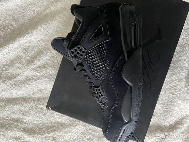 Jordan 4 black cat