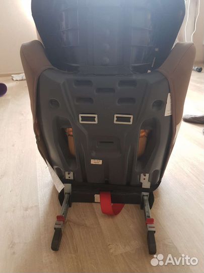 Автокресло с изофикс