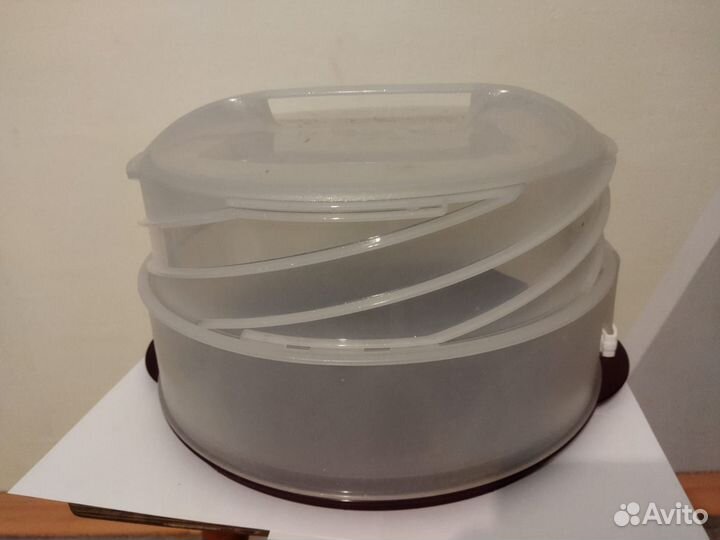 Контейнер для торта Tupperware
