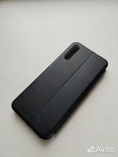 Продам чехол. Подойдет для Samsung A50